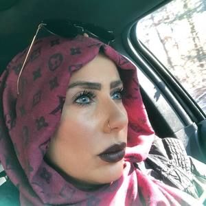Meet your Posher, Abir